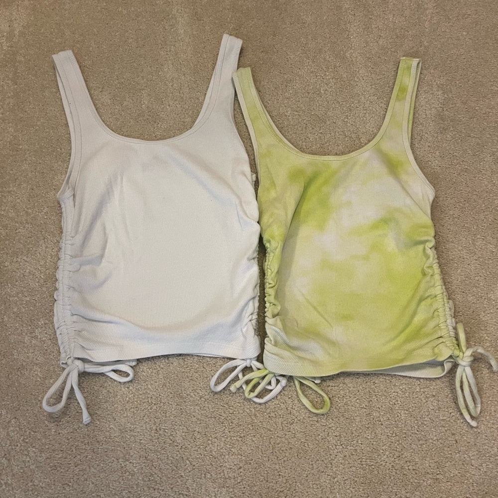 (2 Pack) Hollister Women's Tie-Dye and White Tank Tops